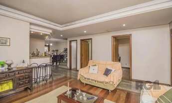 Imagem 4: Casa de 329m² - 4 dormitórios, 1 suíte, 6 vagas no bairro Vila Jardim