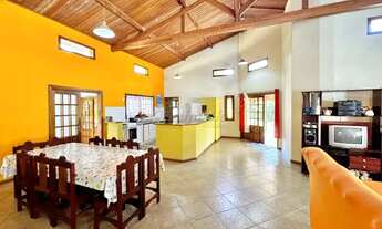 Imagem 5: Imóvel para venda possui 420 metros quadrados com 3 quartos em Itapeti - Guararema - SP