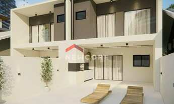 Imagem 5: Sobrado em Rua Palmeiras - Itacolomi - Balneário Piçarras/SC