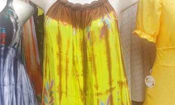 Imagem: Vendo 2 barraca na calçada ao lado do Bradesco