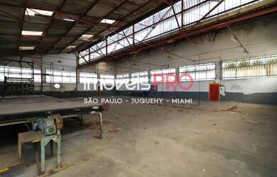 Imagem: Galpão com 6.480m² de terreno, ideal para