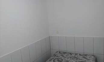 Imagem: Alugo Kitnet / Semi mobiliada