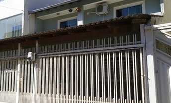 Imagem: Sobrado no Riacho Fundo I com varandas