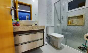 Imagem 3: Casa de condomínio sobradada 3 suítes + escritório vaga para 6 carros