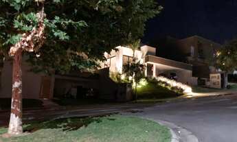 Imagem 2: Casa de condomínio para venda possui 280 metros quadrados com 3 quartos