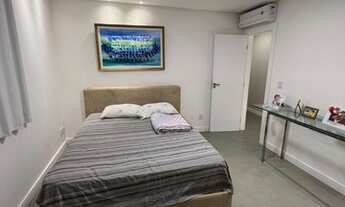 Imagem 6: Casa para aluguel tem 300 metros quadrados com 5 quartos