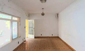 Imagem 2: Casa de 3 Dormitórios na Rua Carimã