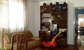 Imagem 4: Casa de 3 Dormitórios na Rua Dom Sebastião do Rego