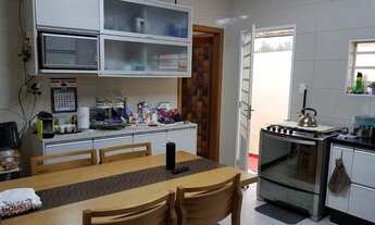 Imagem 4: Casa de 4 Dormitórios na Rua Tupanaci