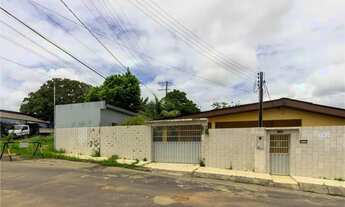 Imagem 2: Charmosa casa de 3 quartos com grande terreno disponível para locação no Conjunto Belveder