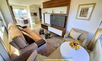 Imagem 2: Apartamento pronto para morar, com três quartos, duas vagas, mobiliado e decorado, no cent