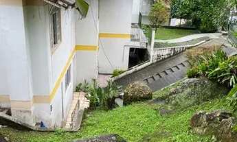 Imagem 2: Casa Itacorubi 8 quartos (Oportunidade!