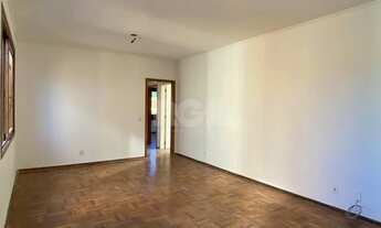 Imagem 3: Apartamento 3 dormitórios, sendo 1 suíte, com ótima orientação solar no miolo do Menino De