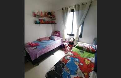 Imagem 6: Vendo casa no sim