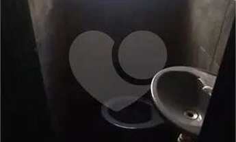 Imagem 5: Prédio comercial em Santana