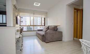 Imagem 2: Apartamento mobiliado de 2 dormitórios, sendo 1 suíte, no bairro Passo D'Areia