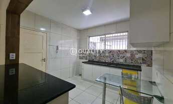 Imagem 4: Apartamento com Estilo de Casa no Bairro Vila União com 3 suítes, no térreo