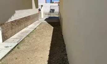 Imagem 2: Casa duplex Casa com 2 dormitórios