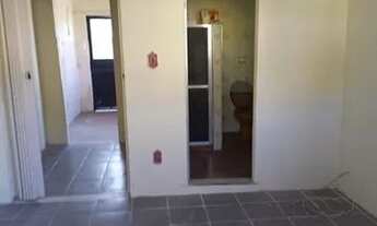 Imagem 2: Aluga-se kitnet com varanda e entrada independente