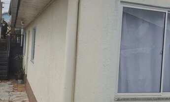 Imagem 2: Casa de alvenaria com aproximadamente 60 metros quadrados