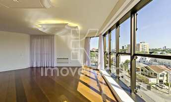 Imagem 4: JANELÕES COM VISTA PARA O PÁTIO BATEL!