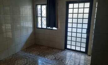 Imagem 4: Casa para aluguel com 80 metros quadrados com 1 quarto na Glória - Porto Alegre - RS