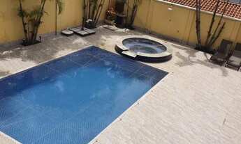 Imagem 4: Sobrado para aluguel e venda tem 460 metros quadrados com 4 quartos