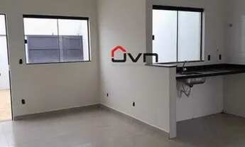 Imagem 2: Aconchegante casa de 2 quartos, sendo um deles uma ampla suíte, perfeita para quem busca p