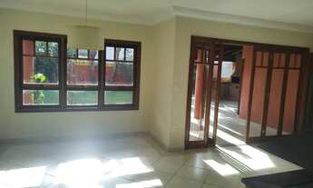 Imagem 3: Casa de condomínio sobrado para aluguel e venda com 240 metros quadrados com 3 quartos