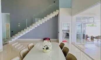 Imagem 3: Casa de condomínio sobrado para venda possui 482 metros quadrados com 4 quartos