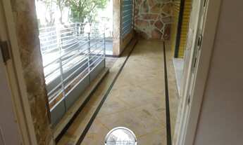 Imagem 2: Sobrado para aluguel possui 420 metros quadrados com 4 quartos em Serra - Belo Horizonte