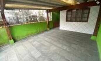 Imagem: Casa à venda em Mongaguá com 2 quartos