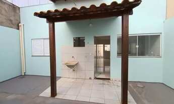 Imagem 2: Casa para aluguel possui 80 m2 com 02 quartos no Bairro Luizote de Freitas - Uberlândia