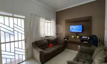 Imagem 3: Casa com 2 quartos à venda em Cidade Satélite - RR