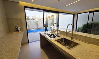 Imagem 7: Luxo e Exclusividade No Mirante do Lago: Casa de Alto Padrão com Piscina e Varanda Gourmet