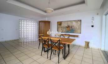 Imagem 7: Casa residencial com 4 quartos sendo 4 suíte disponível para locação e venda no bairro Lid