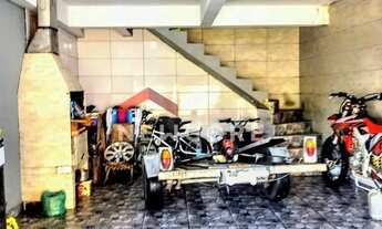 Imagem 4: Sobrado em Rua Heládio Medeiros de Azevedo - Ipiranga - Sapucaia do Sul/RS