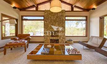 Imagem 8: Linda e aconchegante casa com ótimo padrão construtivo e fino acabamento, em condomínio no