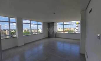 Imagem 3: Centro Galpão / depósito com 3 vagas na garagem