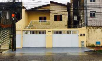 Imagem: Casa com 6 quartos à venda, próximo à