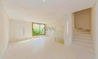 Imagem 2: Sobrado em condomínio à venda no Mercês ARYA1