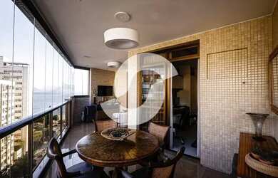 Imagem 4: Imóvel para venda possui 300 metros quadrados com 4 quartos em Icaraí - Niterói - RJ