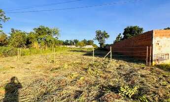 Imagem 3: Dois terrenos a venda