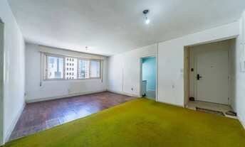 Imagem 4: Apartamento para reformar na Av.Carlos Gomes