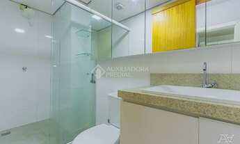 Imagem 5: Apartamento à venda Moinhos Vento desocupado 2 dormitórios vaga mobiliado