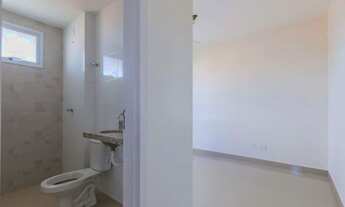 Imagem 4: Apartamento para Venda possui 2 quartos, 1 suíte, 2 vagas de garagem, elevador, porcelanat