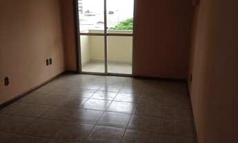 Imagem 7: Alugo Apartamento na Batista Campos com 2/4 - Ed. Regente Park