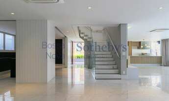 Imagem 7: Casa de condomínio em localização privilegiada