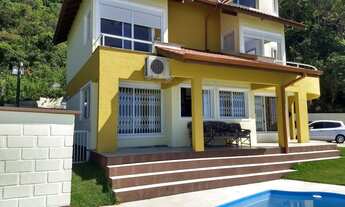 Imagem: Casa no bairro Praia da Solidão em Florianópolis