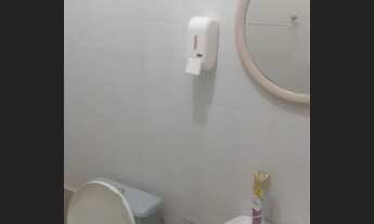 Imagem 3: /Alugo sala comercial no Vieiralves com Modulados - climatizada - água e luz incluso